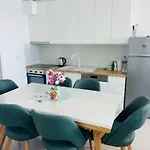Ocean Pearl In Albania Appartement