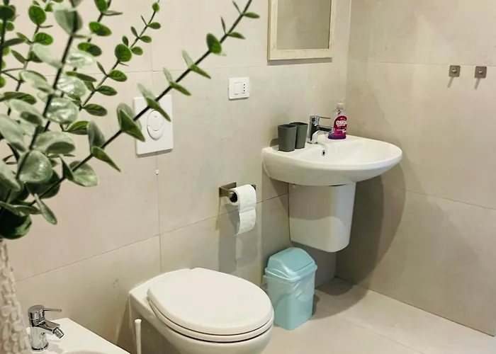Ocean Pearl In Albania Лежа