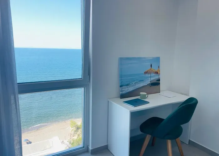 Ocean Pearl In Albania * Лежа